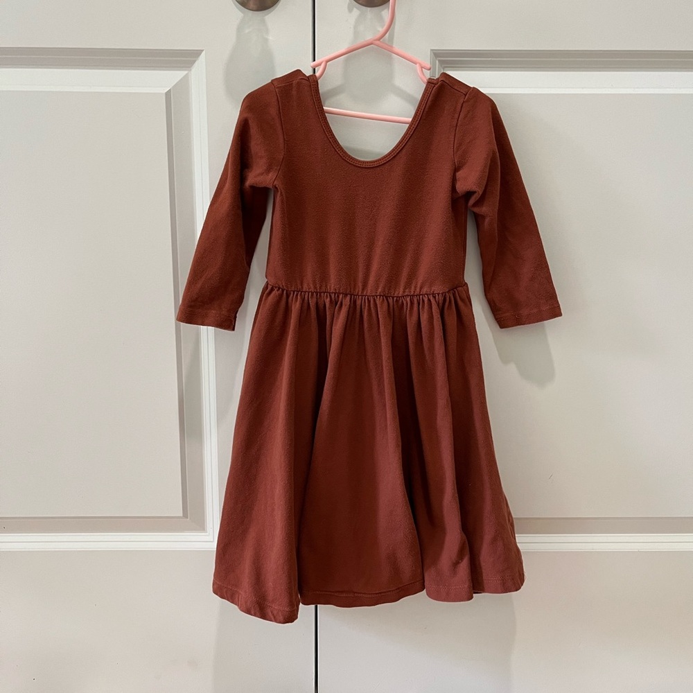 Alice + Ames size 5 rust ballet dress
